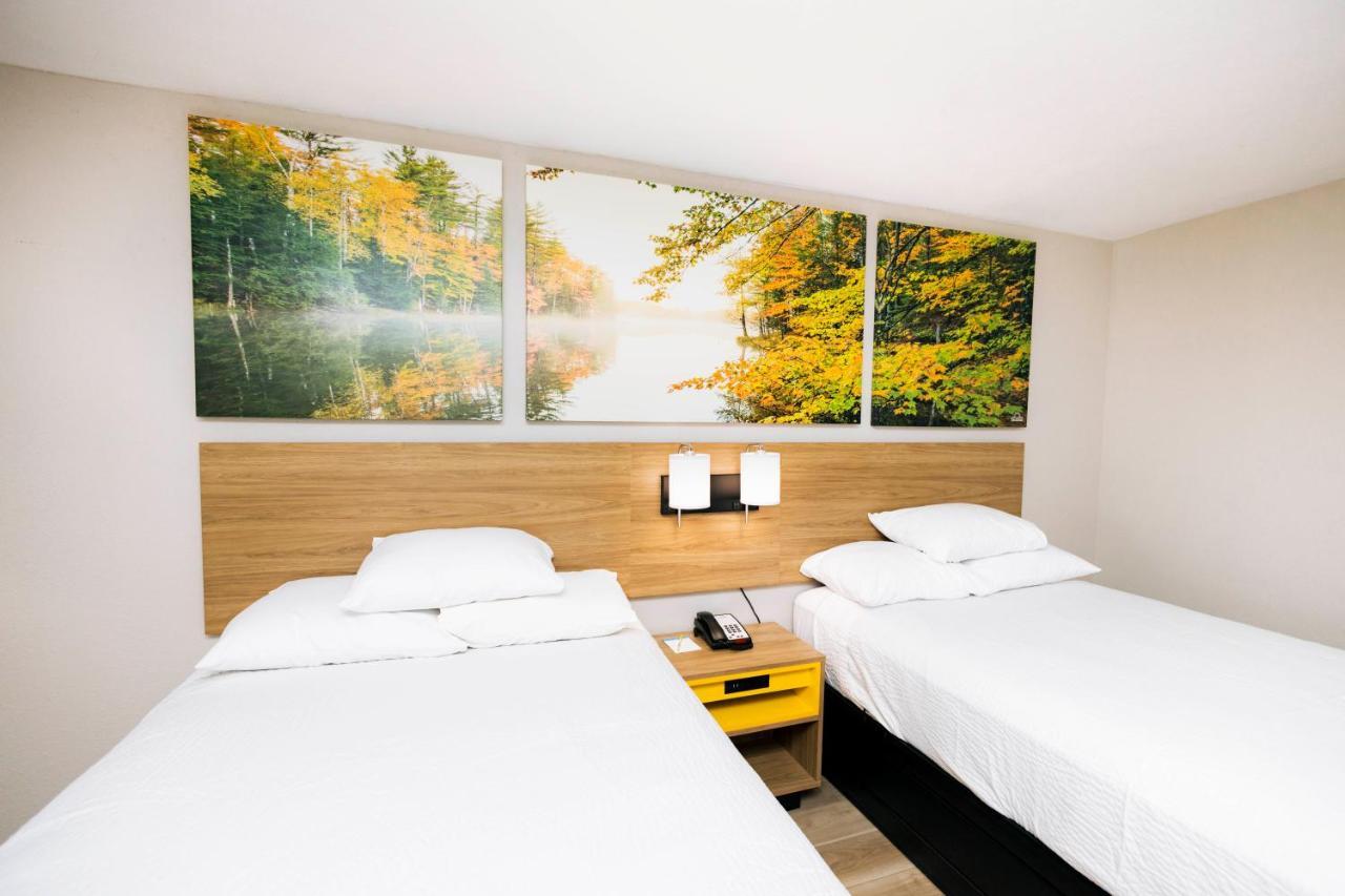 Days Inn By Wyndham Cincinnati East Cherry Grove Exteriör bild