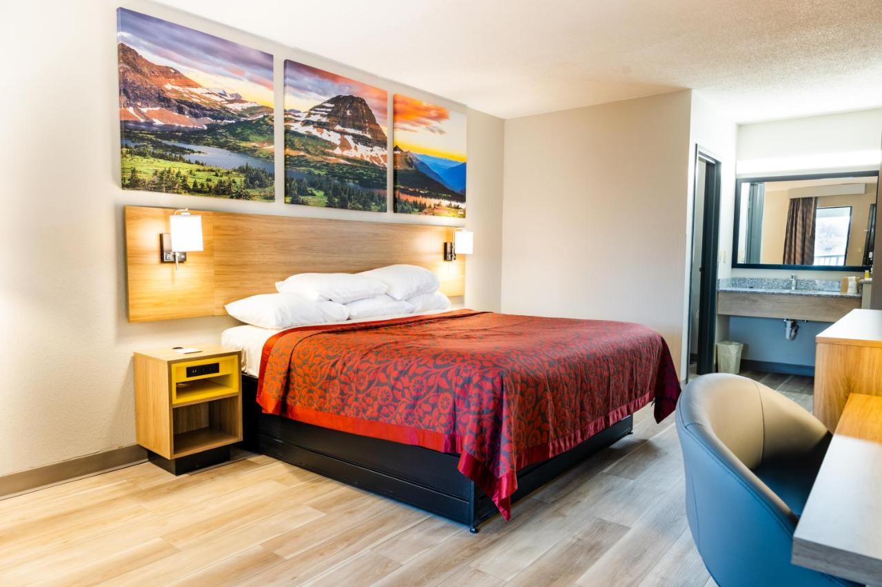 Days Inn By Wyndham Cincinnati East Cherry Grove Exteriör bild